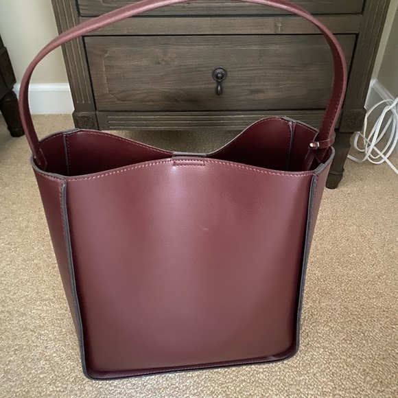 Burgundy Tote NWOT - Picture 5 of 8